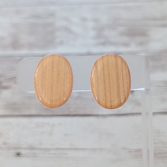 Vintage Clip On Earrings Woodgrain Pattern Oval - Tarnished Clips - Picture 1 of 7